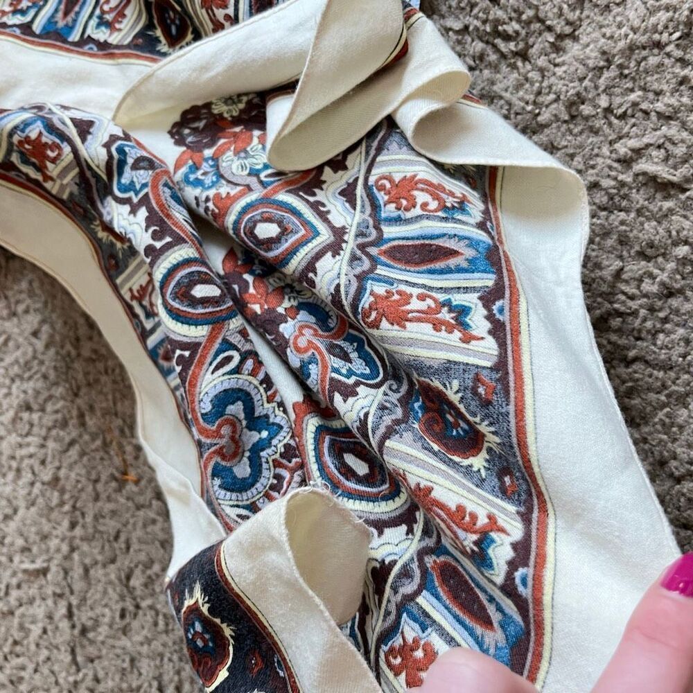 VTG Boho Paisley Border Scarf Cream Brown Blue Ultra Soft 28” - Picture 8 of 8